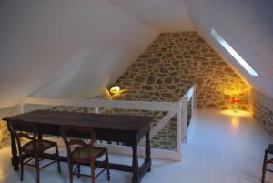 FERME Rénovée 300m de la Mer POINTE DU RAZ jusquà 9 Couchages LOCATION 7 jours du Samedi au Samedi minimum