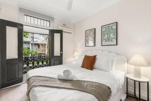 Glebe Retreat with Parking & Outdoor Dining