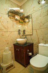 Rose Manor suites