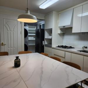 Dongdaemun Myeongdong 6BED