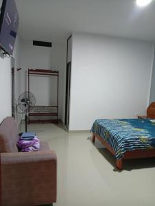 HSPEDAJE Mathew & Gael