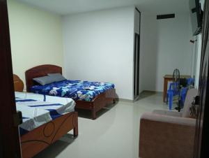 HSPEDAJE Mathew & Gael