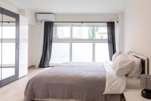 Urban Athens - One Bedroom