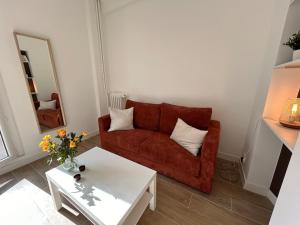 Central studio and sun terrace