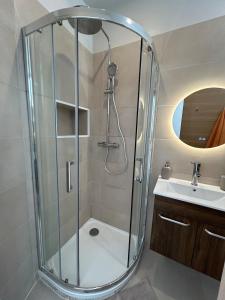 Central studio and sun terrace