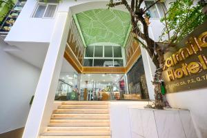 Camila Airport Hotel