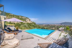 Green Hill Lefkada Maisonette