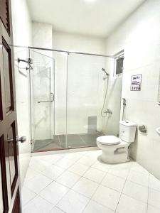 Spacious studio with a large balcony in Thao Dien R02