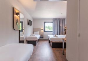 Hotels B&B HOTEL Cholet Nord : photos des chambres