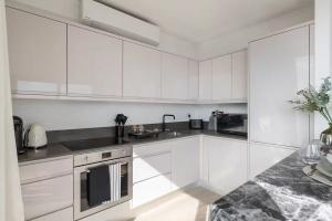 Stunning Scandi Penthouse in Central Milton Keynes