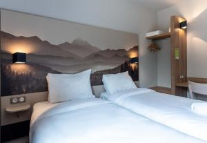 Hotels B&B HOTEL Cholet Nord : photos des chambres