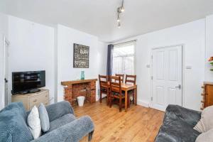 4 Bedroom House For Corporate Stays in Kettering