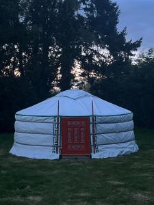 Tentes de luxe Yourte Mongole En Normandie : photos des chambres