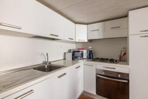 Elegant Studio in the Center