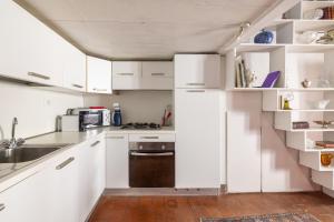 Elegant Studio in the Center