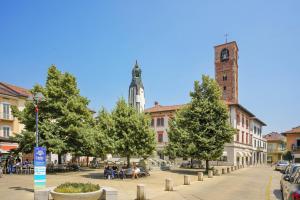 Suite at the Tower - 20 minutes from Milan and Como, 10 minutes from Monza