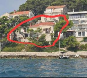 Apartmani Marinero - 3hvězdičkové hotely ve městě Lumbarda