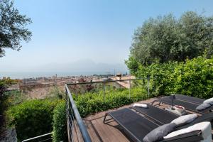 Villa Savi Lake View and Pool