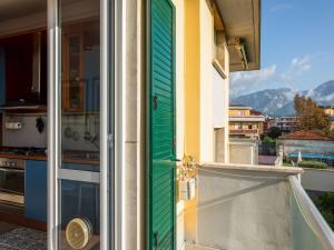 One-Bedroom Holiday Home
