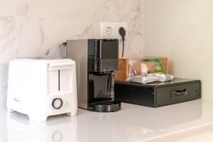 Casa Eden 2BR modern Apartment near Marina! Patio-Porch-WS-BBQ-FAST WIFI!