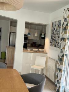 Villas Villa au calme, jardin, piscine, jacuzzi : photos des chambres