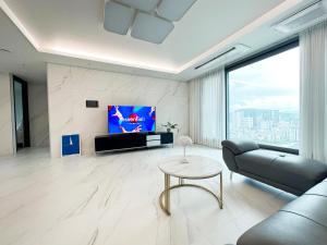 Seocho Luxury Apartment 4 Room Full Option