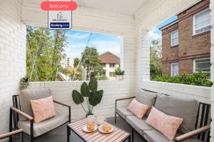 Manly Getaway By One Luxe Stay Serviced Apartment & Vacation Rental Manly BEACH, Northern Beaches, Sydney With Free WiFi & Perfect for Families, Couples & Business Travellers