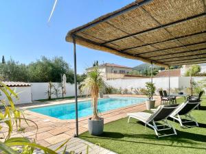 B&B / Chambres d'hotes Chambre d-hotes avec piscine au calme Gemenos : photos des chambres