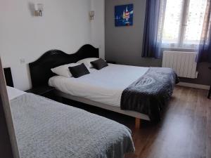 Hotels La Grandcopaise Chambres et Studios : photos des chambres