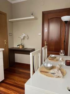 APARTAMENTO NIK en casa chalet con parking y jardin