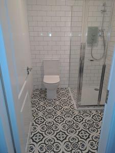 1A Cathedral Place - Cathedral Townhouses Cobh