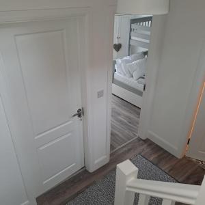 1A Cathedral Place - Cathedral Townhouses Cobh