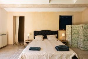 Maisons de vacances Le Mas des Trois Sources - Grand jardin : photos des chambres