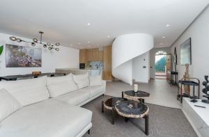 Triplex en Aloha Gardens, 4 habitaciones
