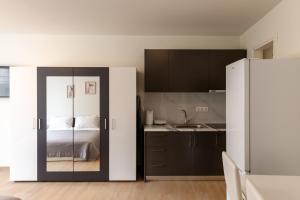 Urban Athens - Studio #10