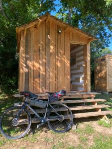 Tentes de luxe CabaNomade : photos des chambres