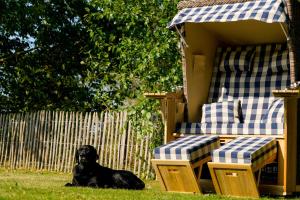 Weiße Kate Gut Priesholz