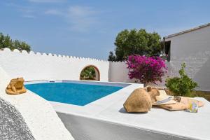 Los Lobitos by Aguilarent