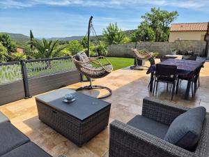 Maison moderne avec spa Le Bosc Salagou