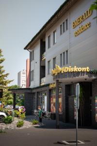 Emerald Residence Apartments