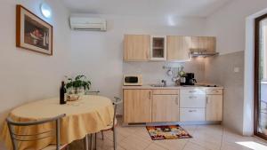 Apartment Maena