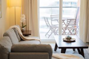 2BR Spacious Pearl with Stunning City Views - Holiday Boulevard