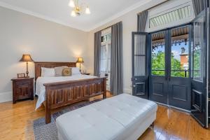 Historical home is a cosy stay located in central Bathurst