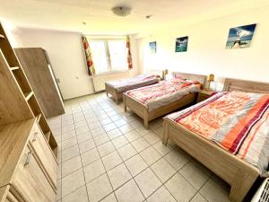 Monteur-Wohnung mit 4 Betten