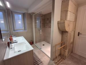 Maisons de vacances Gite de Groupe - Le Clos Des Halles : photos des chambres