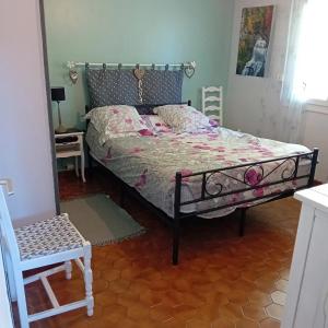 Appartements Appartement charmant a Saint-Victor-de-Cessieu - 30 m² - Terrasse : photos des chambres