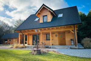 Dom z bala sauna jacuzzi Saunowisko