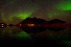 Spacious Oceanfront house in the Heart of Lofoten