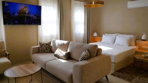 Calestia Boutique House