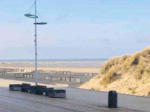Spacious bright apartment on the seawall in Zeebrugge